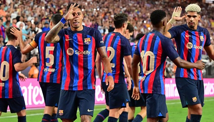 برشلونة يقتل أحلام ريال مدريد بفوز درامي