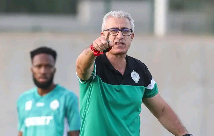 الكبير: سنعمل لتجاوز بعض النواقص وجماهير الرجاء هي اللاعب رقم واحد