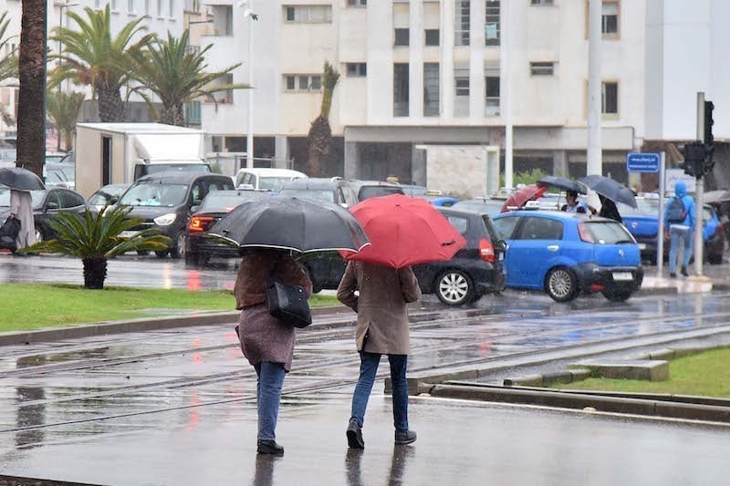 الأرصاد الجوية: أمطار قوية بشمال المغرب