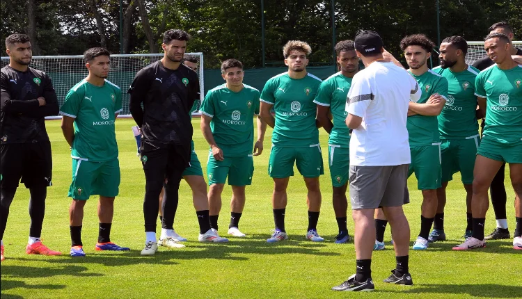 أنباء عن غياب نجم وسط ميدان المنتخب الأولمبي في مباراته ضد إسبانيا